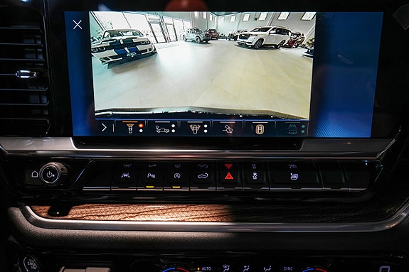 Chevrolet Silverado EV 18 of 30