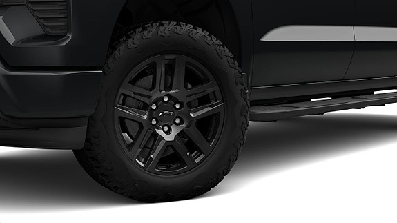 Chevrolet Silverado 4 of 5
