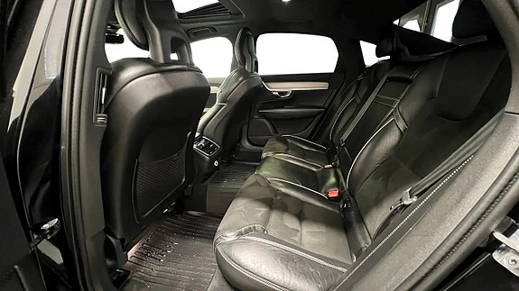 Volvo S90 13 of 25