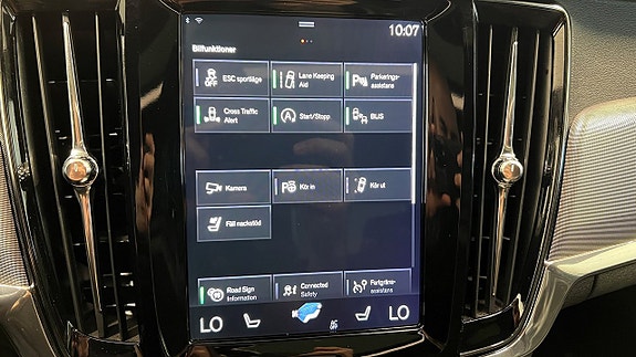 Volvo S90 21 of 25