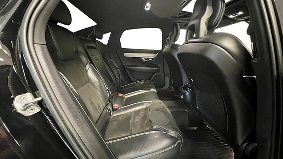 Volvo S90 15 of 25