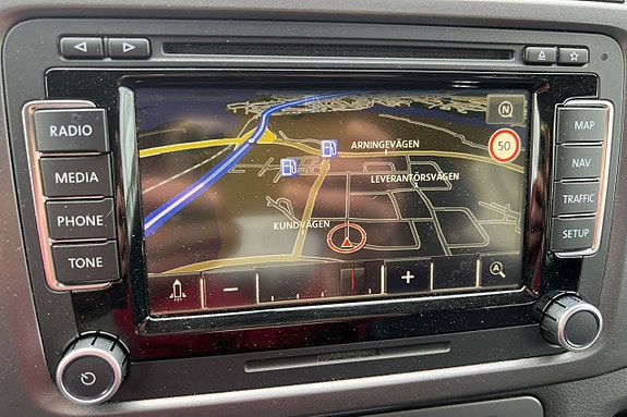 Volkswagen Amarok 13 of 19