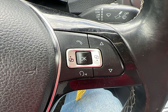 Volkswagen Amarok 17 of 19