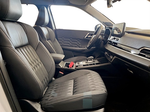 Mitsubishi Outlander 22 of 28