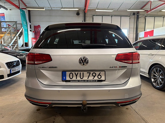 Volkswagen Passat Alltrack 6 of 14