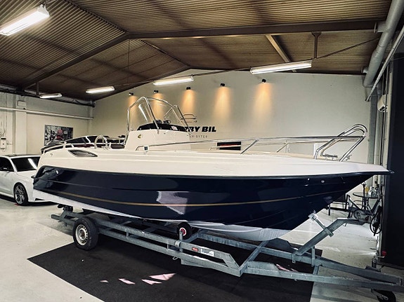 Uttern 6402 Exclusive Mercruiser 4,3L Trailer Toa Nya Dynor