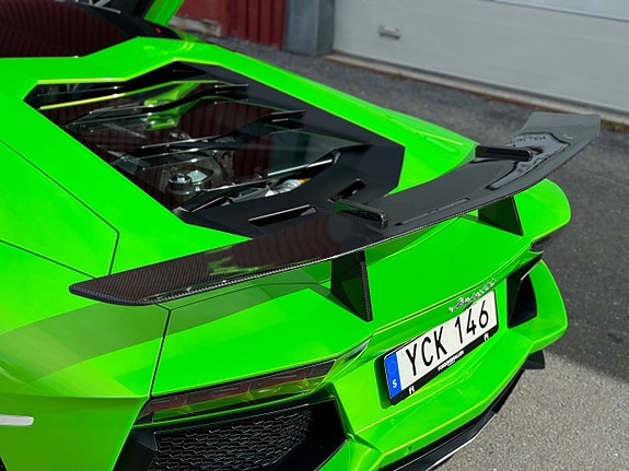 Lamborghini Aventador 25 of 27