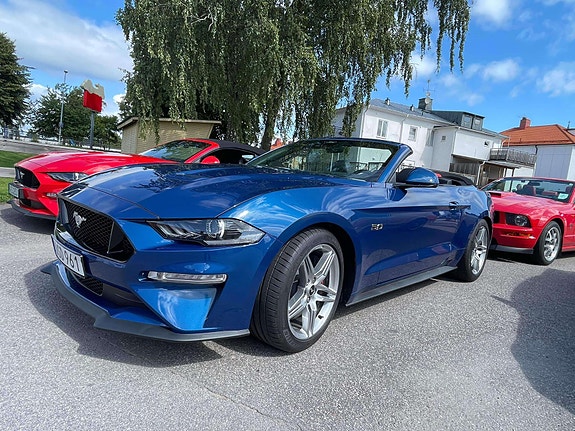 Ford Mustang 8 of 10