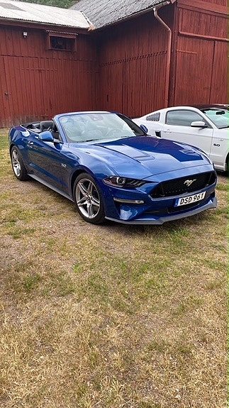 Ford Mustang 3 of 10