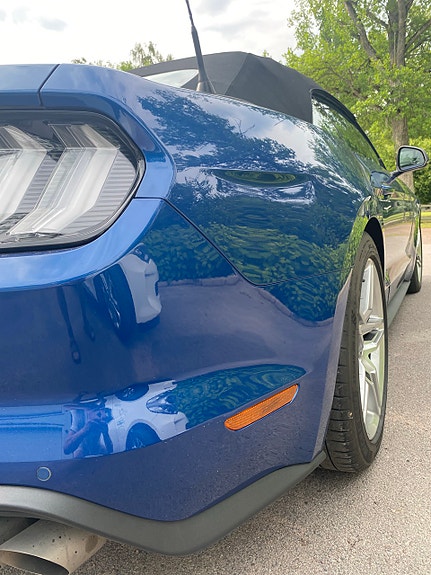 Ford Mustang 5 of 10