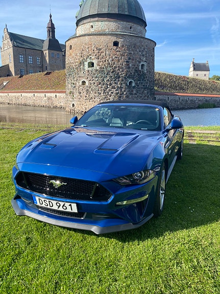 Ford Mustang 6 of 10