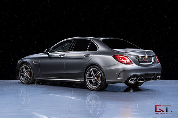 Mercedes-Benz C63 7 of 22