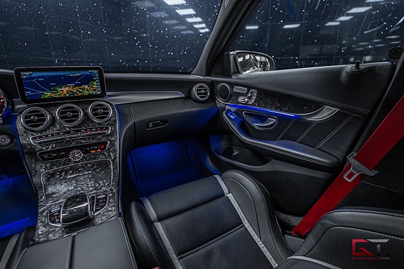 Mercedes-Benz C63 17 of 22