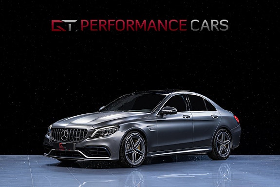 Mercedes-Benz C63 3 of 22