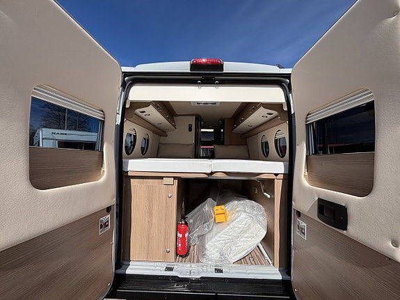Carthago VAN 640 LE Charming GT 5 of 12