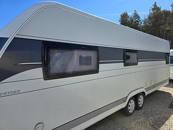 Hobby 720 WQC Prestige *Queensbed *Alde *Ugn *1 ägare 3 of 23