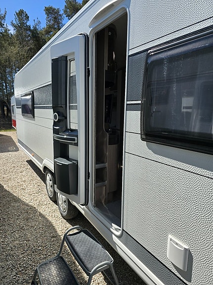 Hobby 720 WQC Prestige *Queensbed *Alde *Ugn *1 ägare 8 of 23