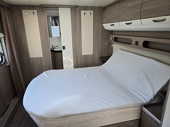 Hobby 720 WQC Prestige *Queensbed *Alde *Ugn *1 ägare 19 of 23