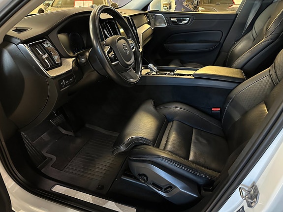 Volvo XC60 5 of 5