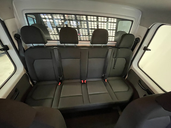 Volkswagen Crafter 35 7 of 29