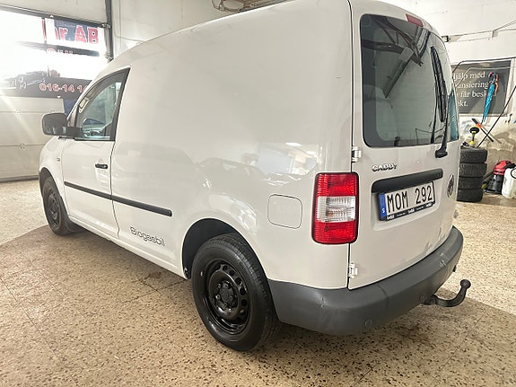 Volkswagen Caddy 4 of 5