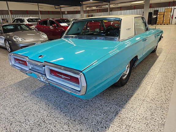 Ford Thunderbird 5 of 5