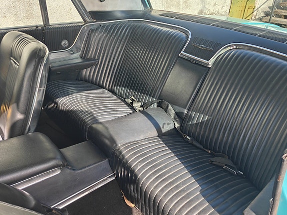 Ford Thunderbird 17 of 18