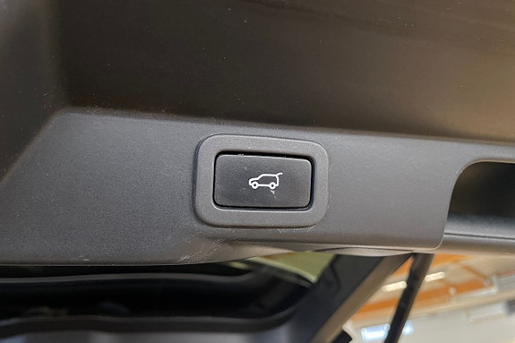 Land Rover Range Rover Sport 25 of 27