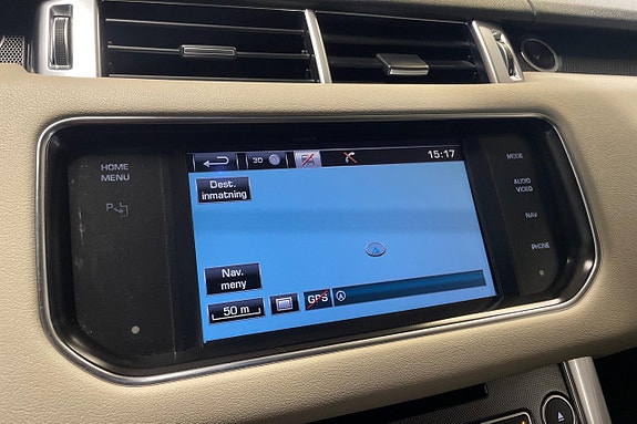 Land Rover Range Rover Sport 13 of 27