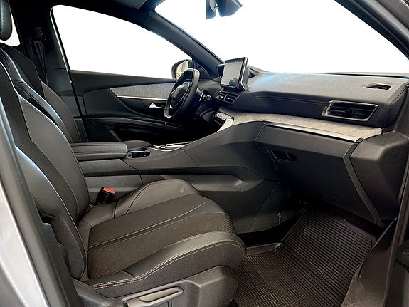 Peugeot 5008 11 of 16