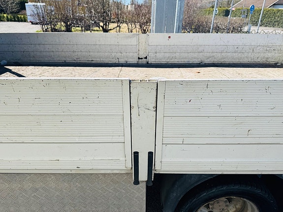 Toyota Dyna 13 of 13