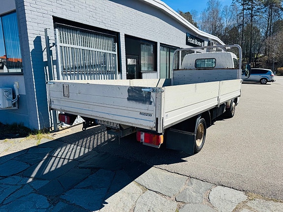 Toyota Dyna 3 of 5