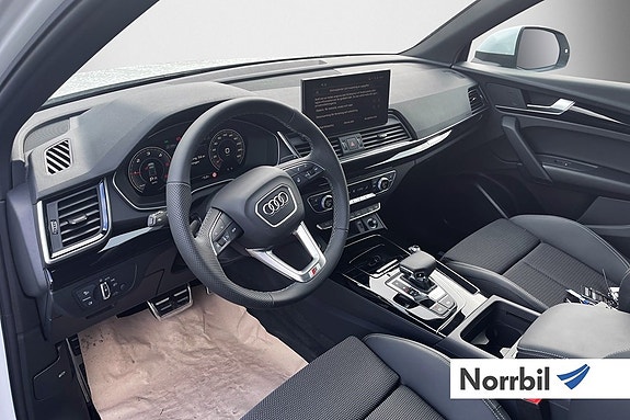Audi Q5 6 of 8