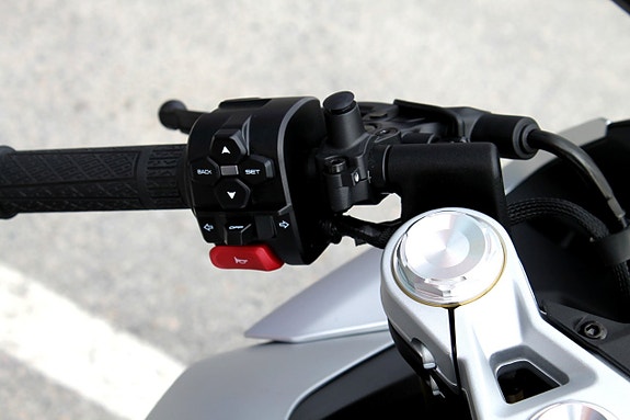 CFMOTO 450SR MC | PARALLELL TWIN 11 of 16