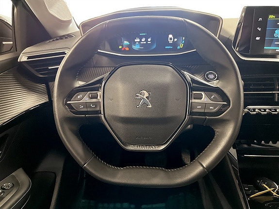 Peugeot e-208 7 of 21