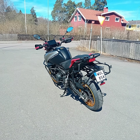 QJ Motor SRT900SX Inkl. väskpaket 7 of 8