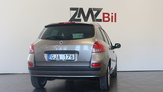Renault Clio 6 of 19