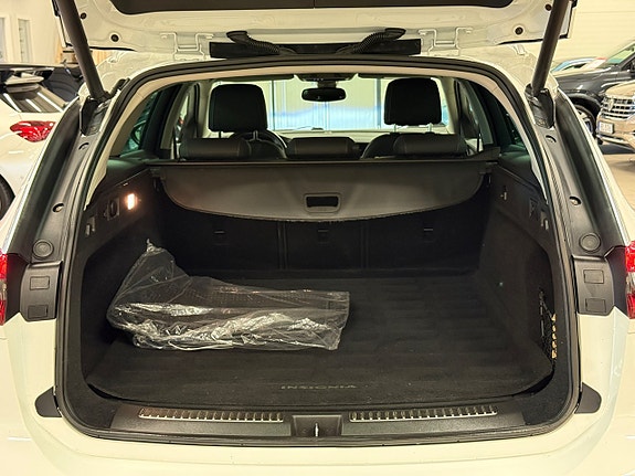 Opel Insignia Country Tourer 22 of 26