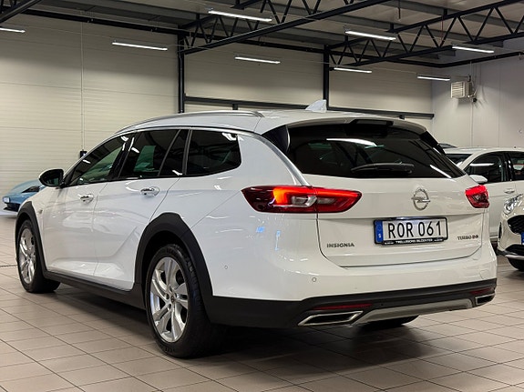 Opel Insignia Country Tourer 9 of 26
