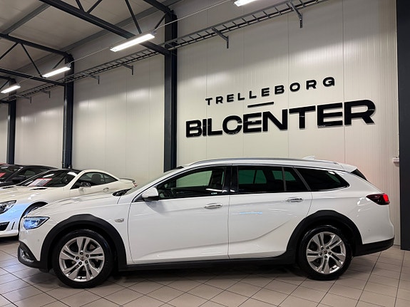 Opel Insignia Country Tourer 3 of 5
