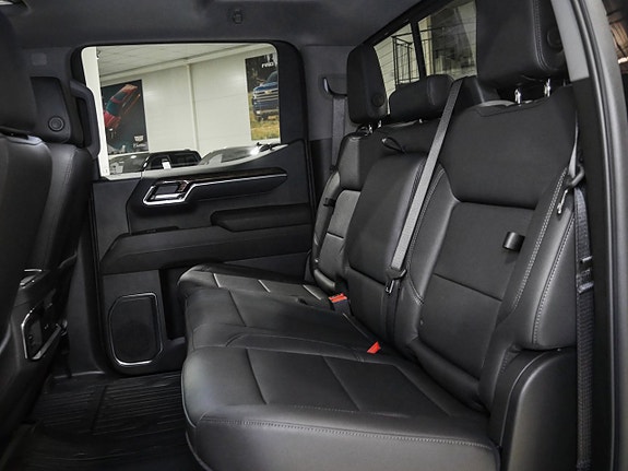 GMC Sierra 12 of 24
