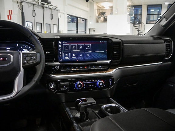 GMC Sierra 8 of 24