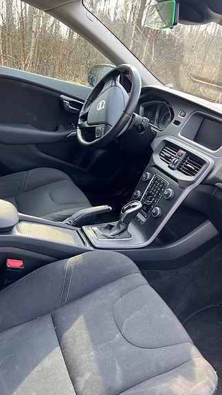 Volvo V40 5 of 5