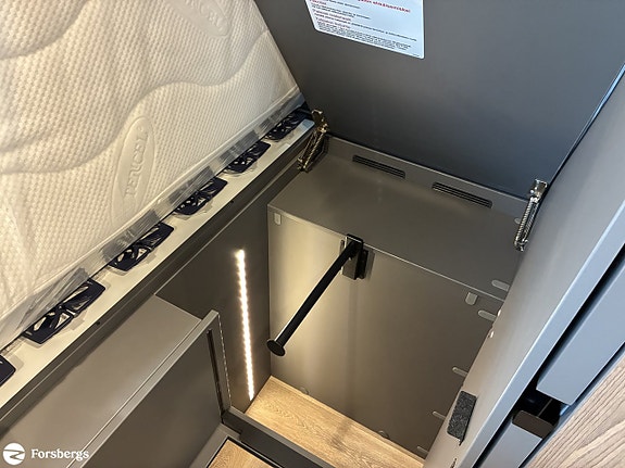Niesmann Arto 78 // 450Ah Lithium, Hydr-ben HY4 13 of 21