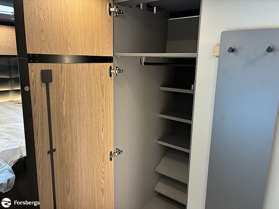 Niesmann Arto 78 // 450Ah Lithium, Hydr-ben HY4 11 of 21