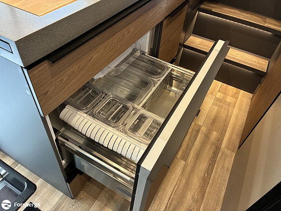Niesmann Arto 78 // 450Ah Lithium, Hydr-ben HY4 8 of 21
