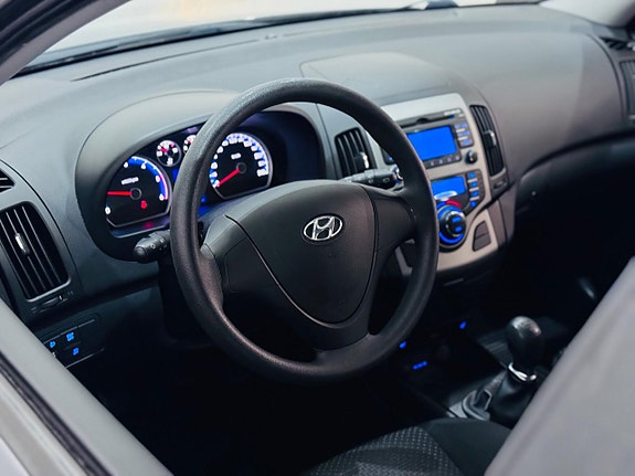 Hyundai i30 8 of 15