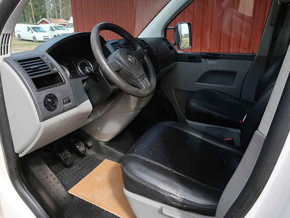 Volkswagen Transporter 8 of 14