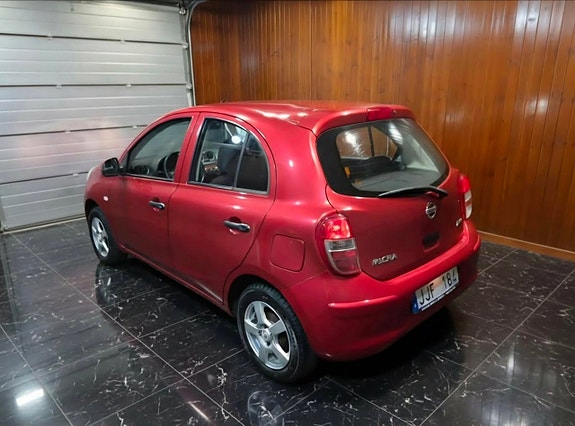 Nissan Micra 4 of 5