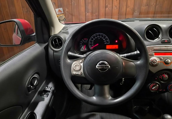 Nissan Micra 10 of 19